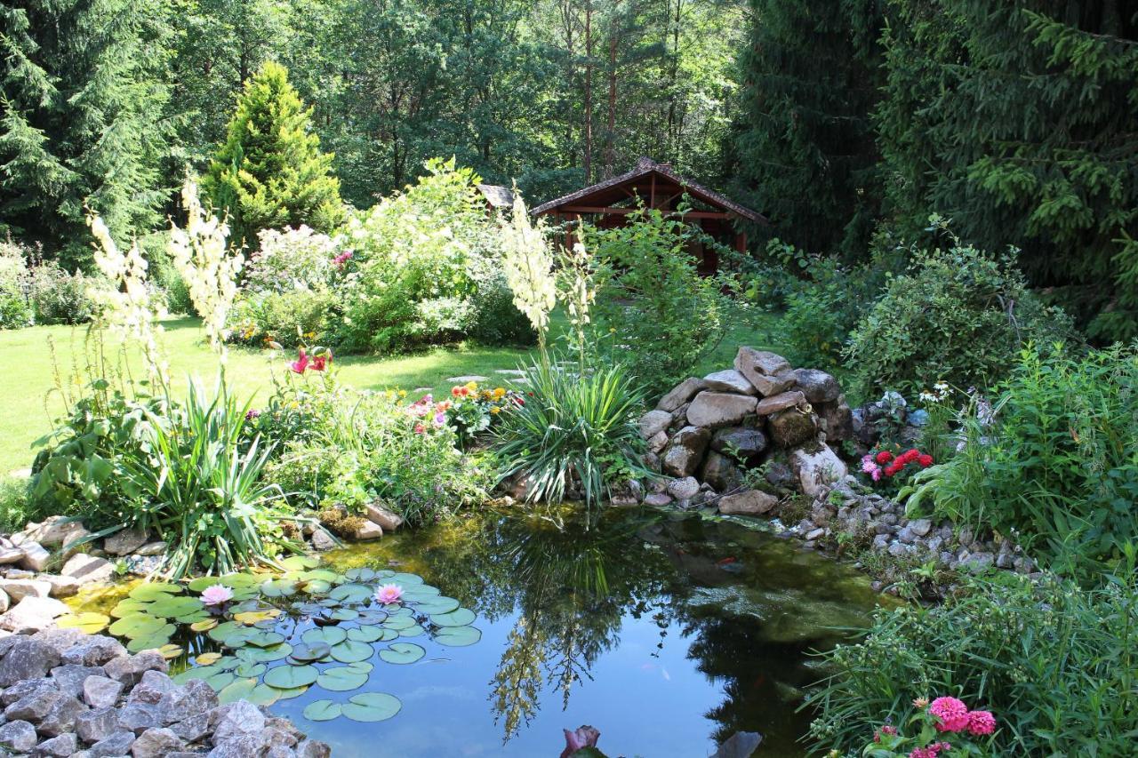 Lesny Dworek & Garden Uzdrowisko Wsrod Natury *